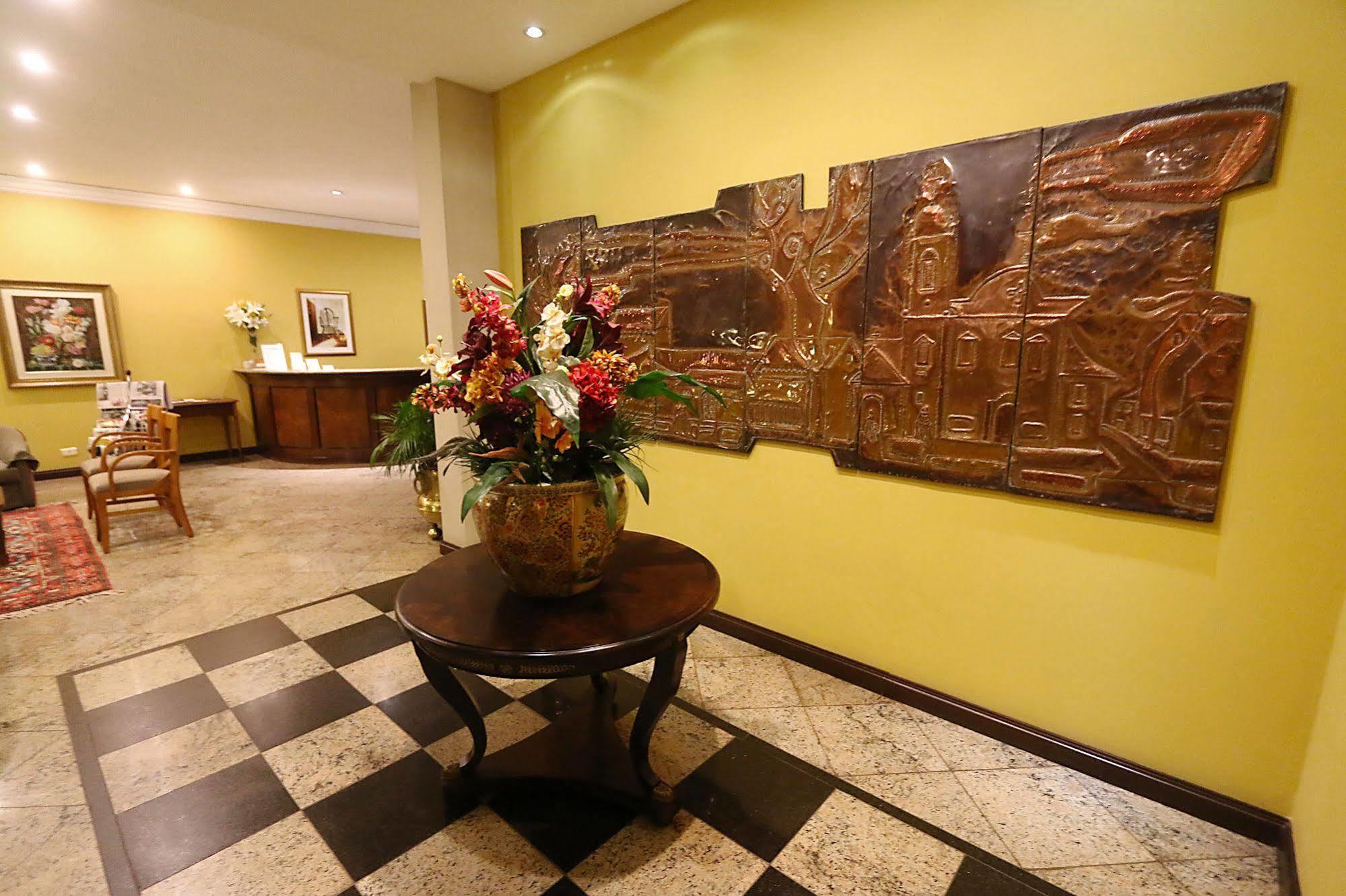 Village Hotel Ponta Grossa  Dış mekan fotoğraf