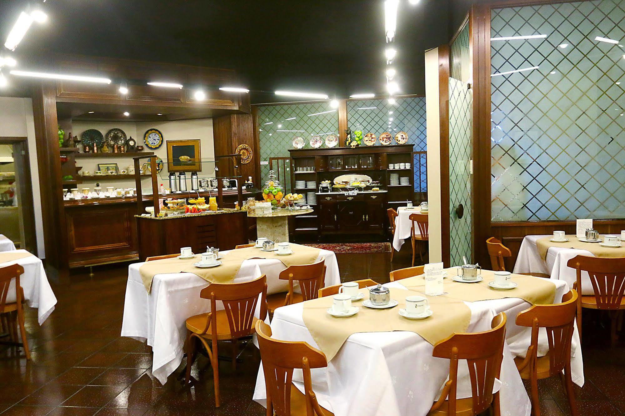 Village Hotel Ponta Grossa  Dış mekan fotoğraf