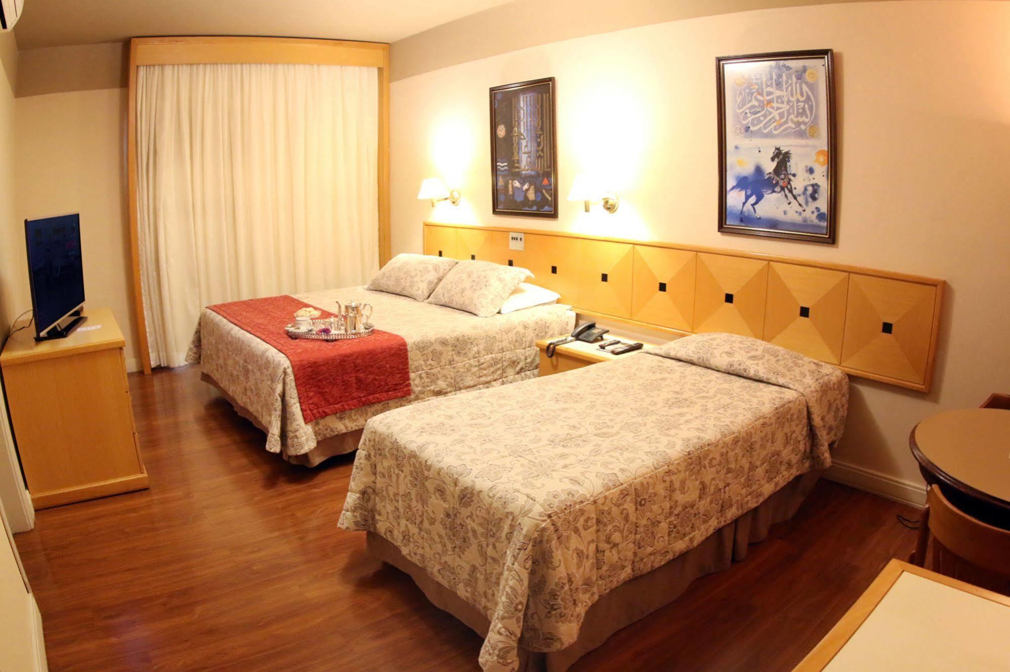 Village Hotel Ponta Grossa  Dış mekan fotoğraf